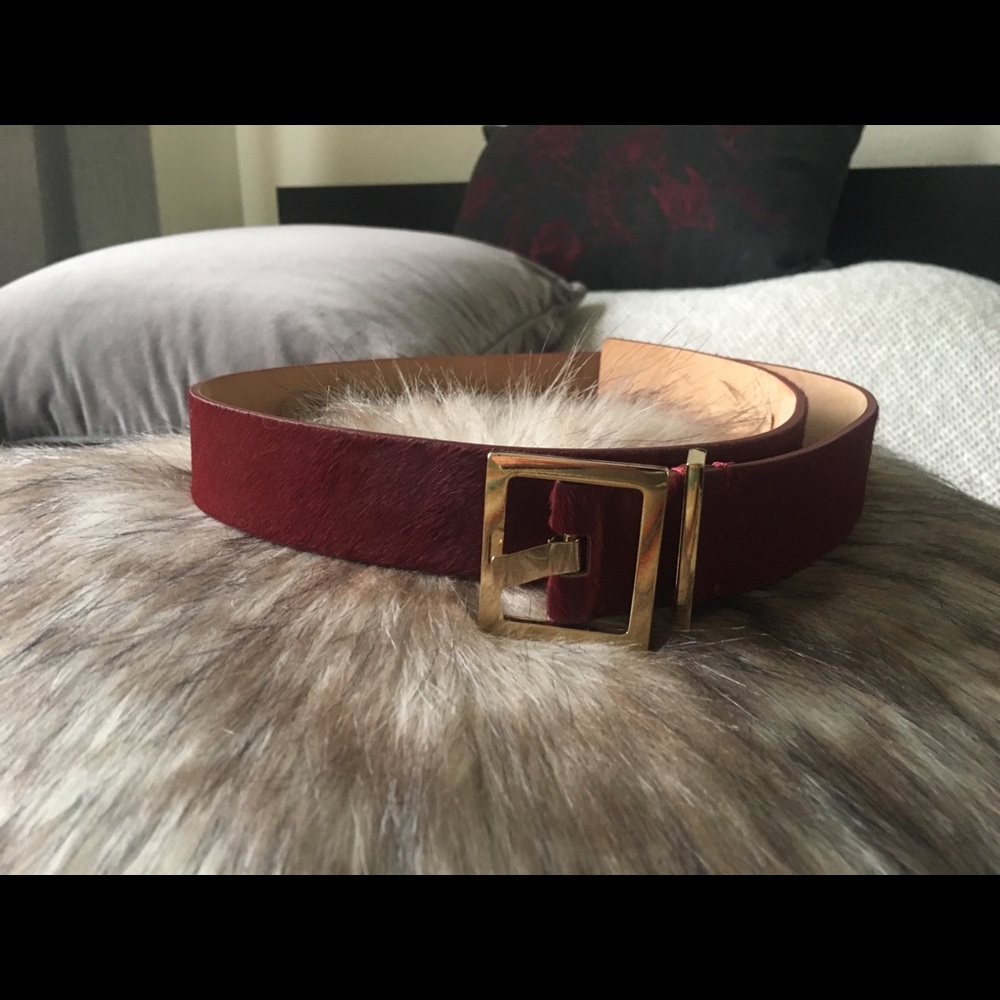 💥💥💥Like new Theory cowhide burgundy belt small